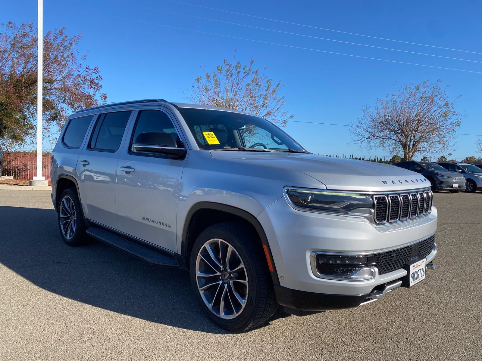 Used 2023 Jeep Wagoneer Series II w/ Premium Group I AWD/4WD image 4