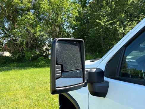 Used 2022 Chevrolet Silverado 2500 LT w/ Convenience Package AWD/4WD image 7