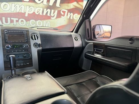 Used 2008 Lincoln Mark LT 4x4 image 19