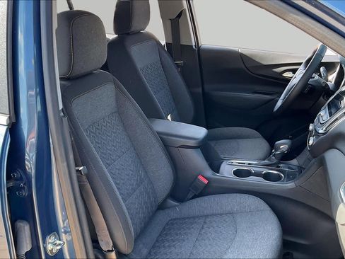 Used 2024 Chevrolet Equinox LT FWD image 10