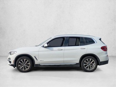 Used 2018 BMW X3 xDrive30i image 8