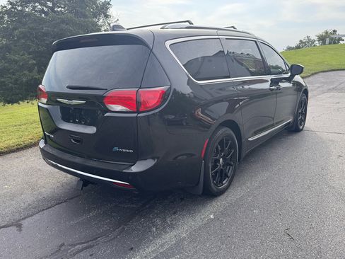 Used 2018 Chrysler Pacifica Limited w/ Advanced Safetytec Group image 37