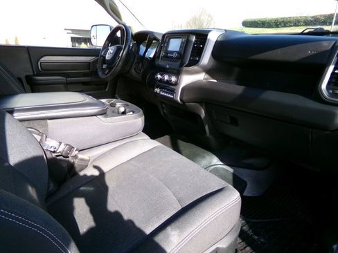 Used 2019 RAM 5500 Tradesman image 10