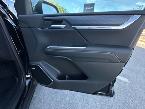 New 2026 GMC Acadia Elevation w/ Elevation Premium Package FWD image 27