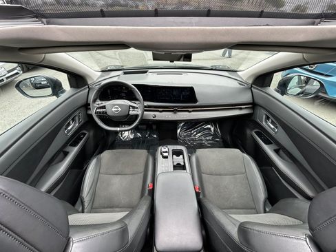 Used 2023 Nissan Ariya FWD image 12