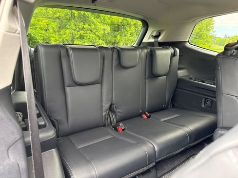 Used 2023 Subaru Ascent Limited AWD/4WD image 14