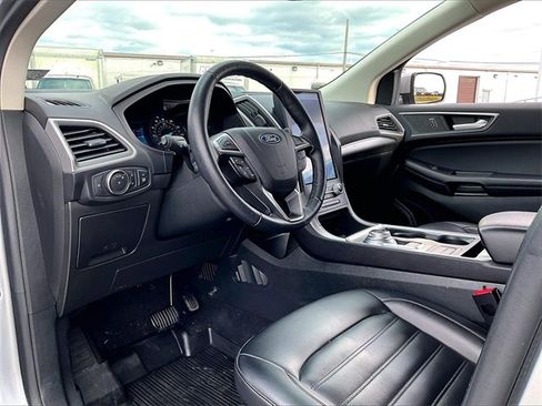 Used 2022 Ford Edge SEL w/ Convenience Package image 8