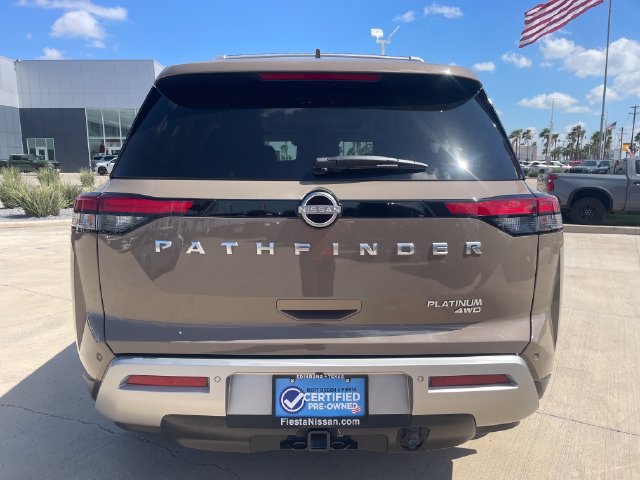 Used 2024 Nissan Pathfinder Platinum w/ Cargo Package AWD/4WD image 4