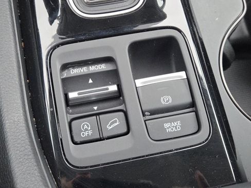 Used 2023 Honda Pilot EX-L image 9