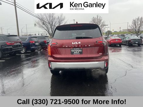 Certified 2023 Kia Telluride EX w/ EX Captain's Chair Package AWD/4WD image 12