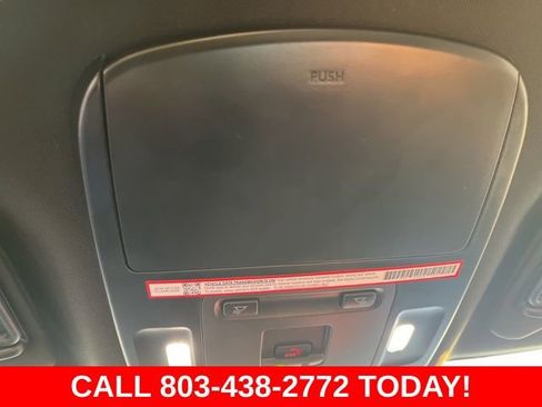 Used 2025 Toyota Camry SE image 28