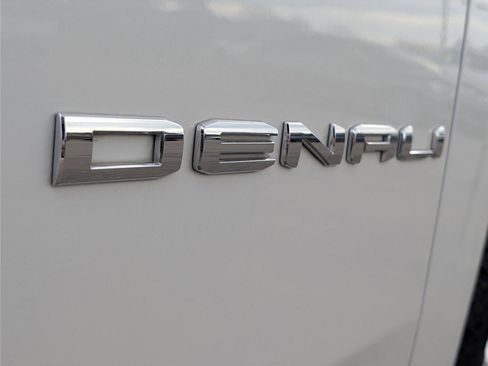 Used 2022 GMC Yukon Denali AWD/4WD image 40
