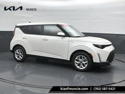 Certified 2025 Kia Soul LX w/ LX Technology Package