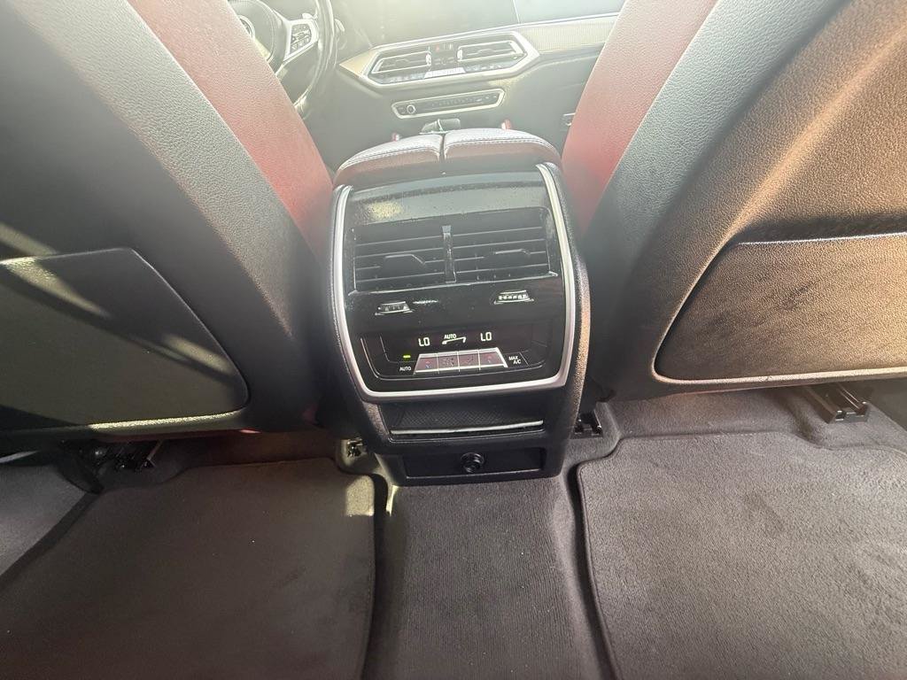 Used 2022 BMW X6 xDrive40i w/ Executive Package AWD/4WD image 22