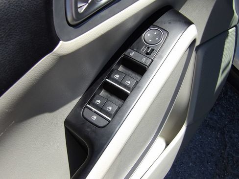 Used 2022 Kia Soul LX w/ Technology Package FWD image 11
