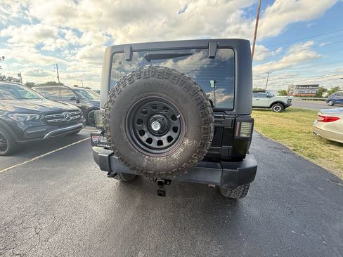 Used 2016 Jeep Wrangler Sport w/ Quick Order Package 24S AWD/4WD image 4