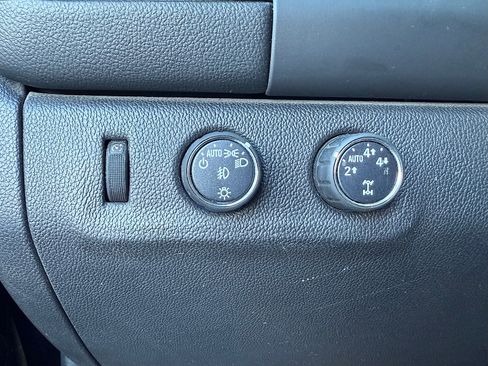 Used 2016 GMC Canyon SLT w/ Driver Alert Package image 20