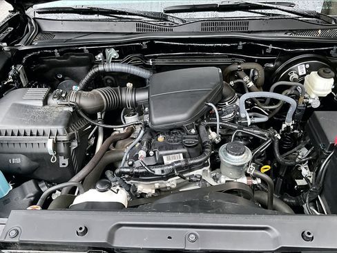 Used 2023 Toyota Tacoma SR5 AWD/4WD image 32