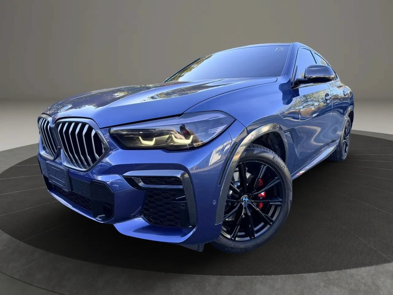 Used 2022 BMW X6 xDrive40i w/ M Sport Package AWD/4WD image 1