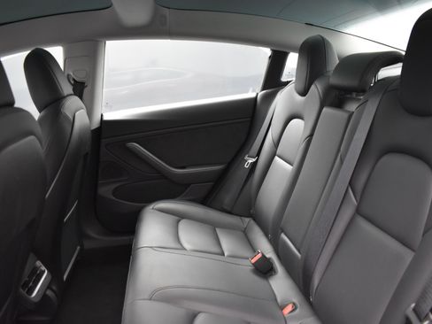 Used 2019 Tesla Model 3 Long Range image 8