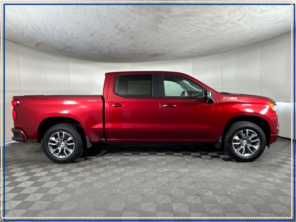 Used 2026 Chevrolet Silverado 1500 RST w/ RST All Star Premium Package AWD/4WD image 4
