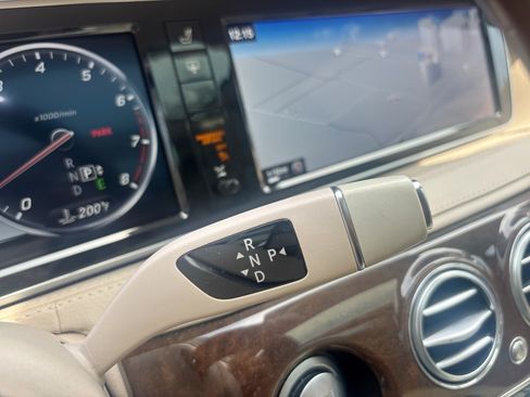 Used 2016 Mercedes-Benz S 550 4MATIC Sedan image 23