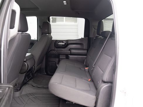 Used 2020 Chevrolet Silverado 1500 Custom Trail Boss w/ Custom Convenience Package AWD/4WD image 10