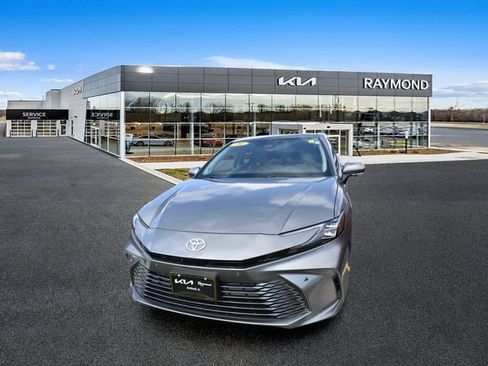 Used 2026 Toyota Camry XLE w/ Premium Plus Package AWD/4WD image 7
