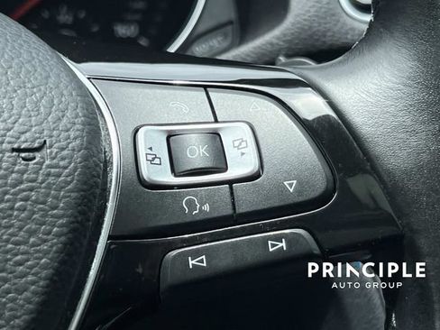 Used 2019 Volkswagen Passat 2.0T Wolfsburg w/ Wheels & Sunroof Package FWD image 20