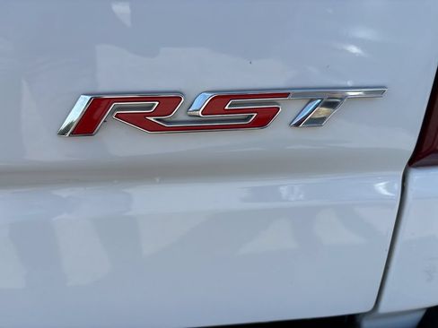 Used 2022 Chevrolet Silverado 1500 RST AWD/4WD image 6