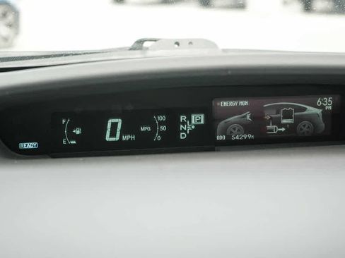 Used 2015 Toyota Prius Two w/ Preferred Accessory Package FWD image 22