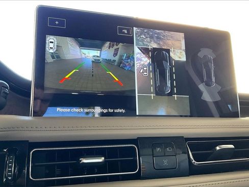 Used 2022 Lincoln Nautilus Reserve image 12