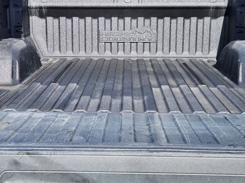 Used 2024 Chevrolet Silverado 1500 High Country w/ Technology Package image 12