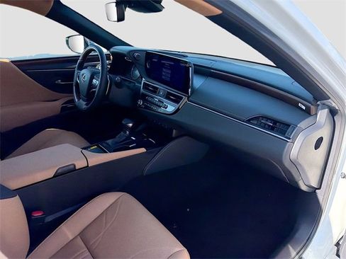 New 2025 Lexus ES 350 Ultra Luxury image 14