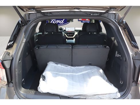 New 2026 Ford Explorer Tremor w/ Tremor Ultimate Package AWD/4WD image 9