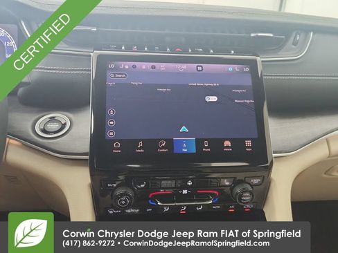 Used 2023 Jeep Grand Cherokee Limited AWD/4WD image 25