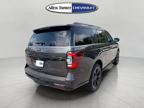 Used 2023 Ford Expedition Limited RWD image 4