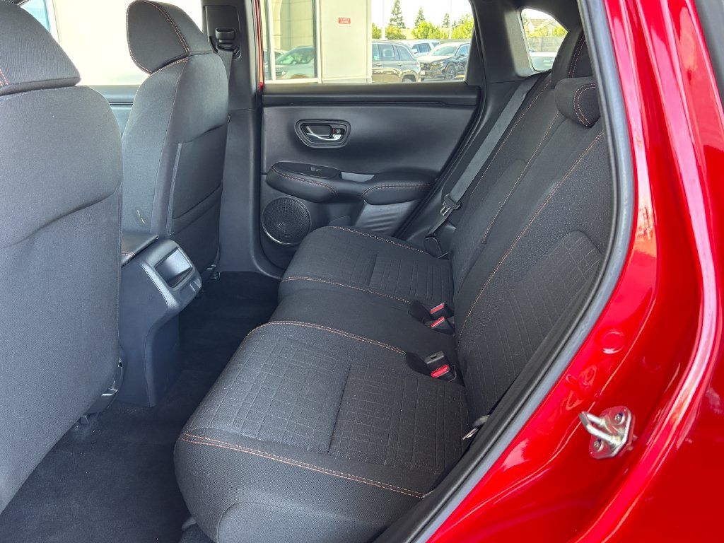 Used 2025 Honda HR-V Sport image 21