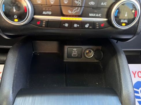 Used 2024 Ford Escape Active AWD/4WD image 16