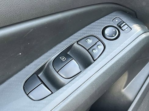 Used 2024 Nissan Altima 2.5 S FWD image 16