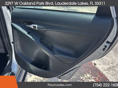 Used 2013 Toyota Matrix L w/ L Sport Pkg FWD image 33