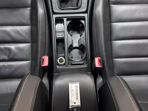 Used 2017 Volkswagen Golf 4-Door AWD/4WD image 21