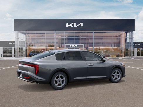 New 2025 Kia K4 image 6