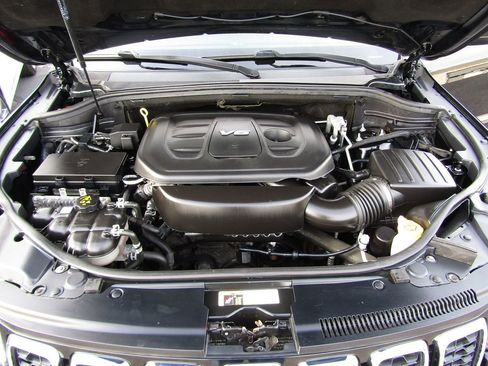 Used 2018 Jeep Grand Cherokee Laredo image 37