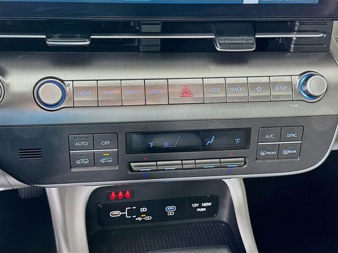 Certified 2024 Hyundai Kona SEL image 15