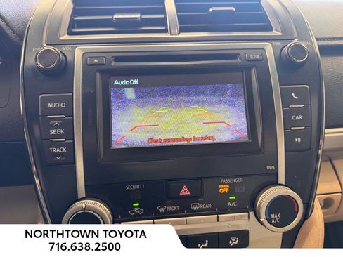 Used 2013 Toyota Camry LE FWD image 11