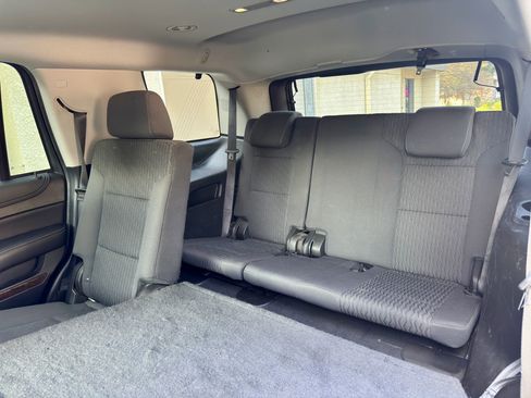 Used 2019 Chevrolet Tahoe LS image 12