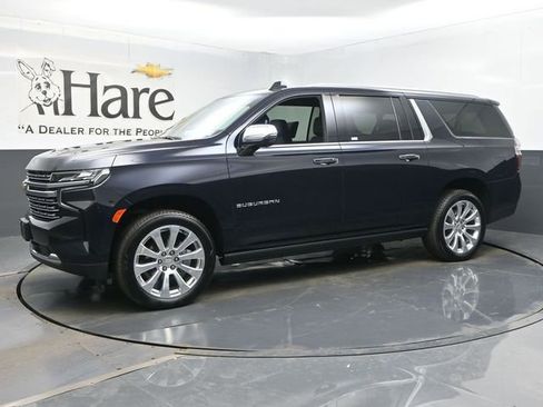 Certified 2023 Chevrolet Suburban Premier w/ Advanced Technology Package image 33