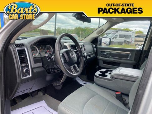 Used 2018 RAM 1500 Classic SLT AWD/4WD image 26