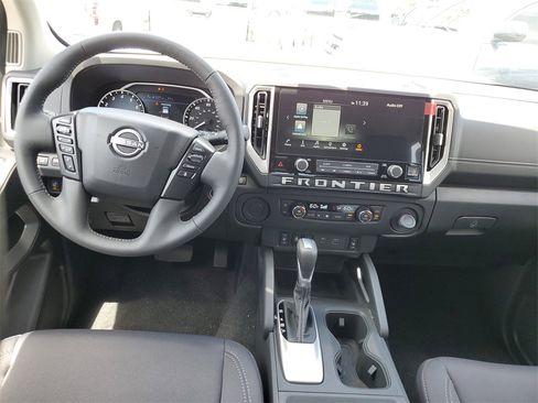 New 2025 Nissan Frontier SV w/ SV Convenience Package image 6